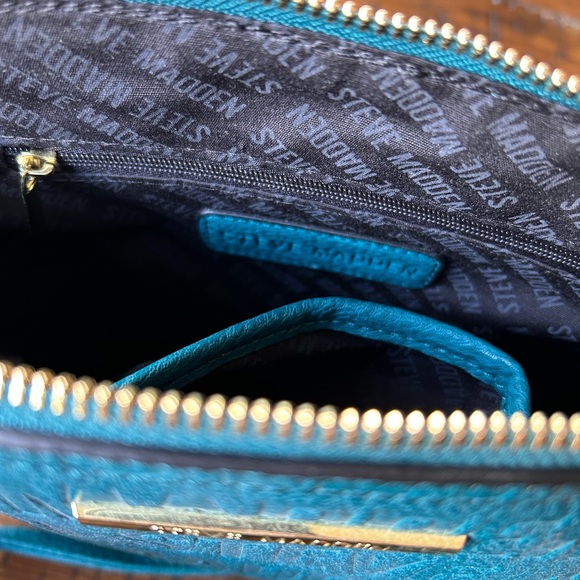 Steve Madden Teal Crossbody Purse NWT - Picture 2 of 6